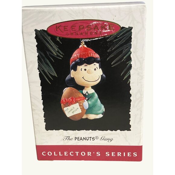 Hallmark Keepsake Ornament The Peanuts Gang Lucy With Football 1994 Collectors S - Picture 3 of 12